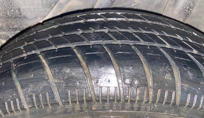 2015 Honda Amaze 1.2L I-VTEC S, Petrol, Manual, 6,293 km, Left Rear Tyre Tread