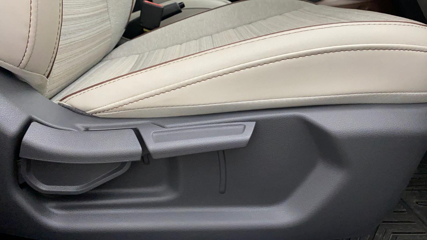 2021 Hyundai AURA S CNG, CNG, Manual, 8,115 km, Driver Side Adjustment Panel