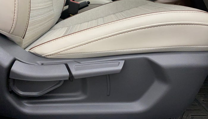 2021 Hyundai AURA S CNG, CNG, Manual, 8,115 km, Driver Side Adjustment Panel