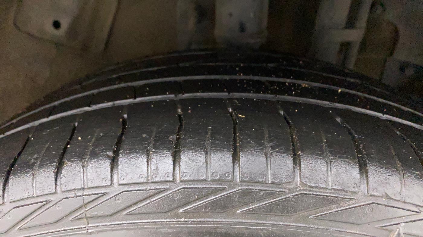 2020 Tata NEXON XZ PLUS PETROL, Petrol, Manual, 44,067 km, Left Rear Tyre Tread