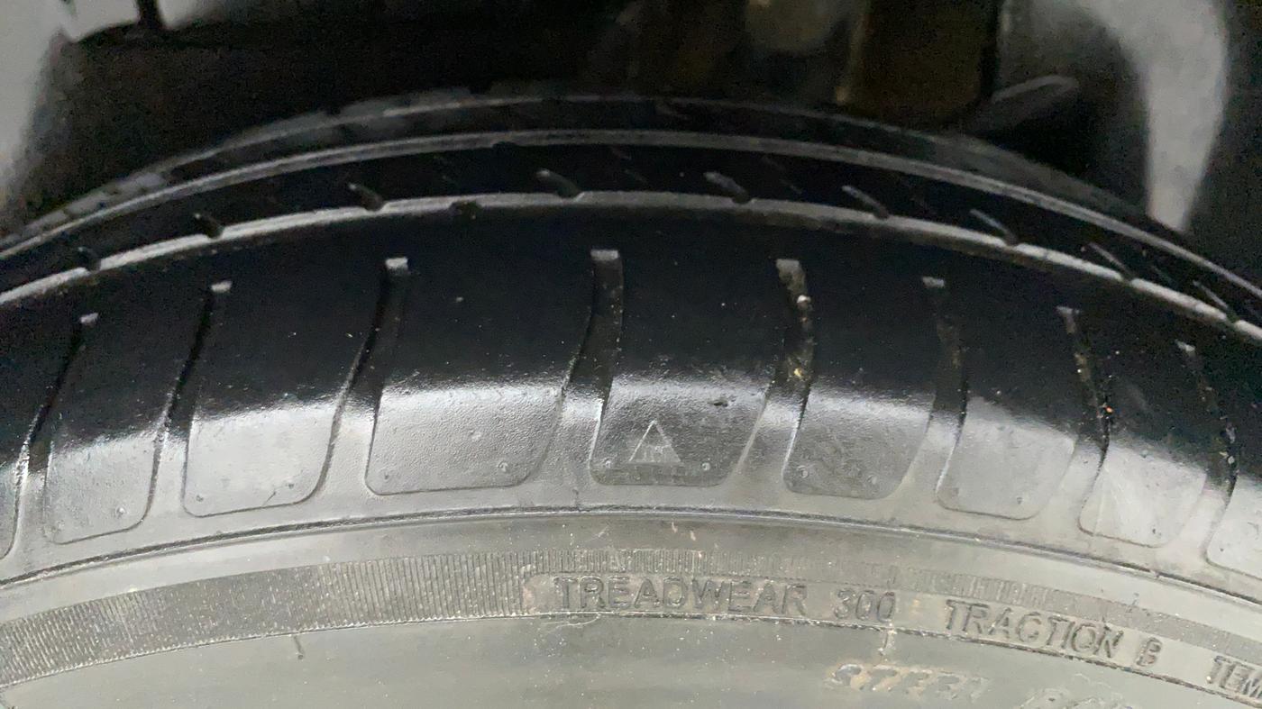 2018 Maruti Dzire LXI, Petrol, Manual, 35,890 km, Left Rear Tyre Tread