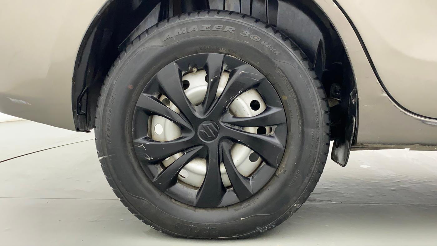 2018 Maruti Dzire LXI, Petrol, Manual, 35,890 km, Right Rear Wheel