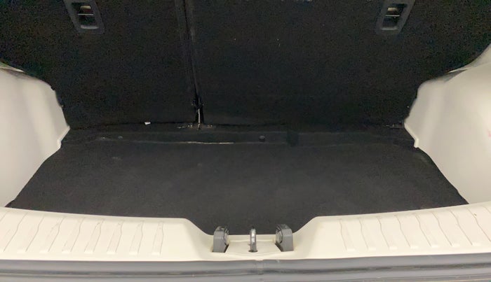 2024 Mahindra XUV 3XO AX5 1.2 L TCMPFi, Petrol, Manual, 28,471 km, Boot Inside