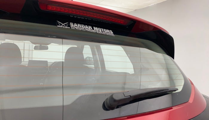 2024 Mahindra XUV 3XO AX5 1.2 L TCMPFi, Petrol, Manual, 28,471 km, Rear Wiper