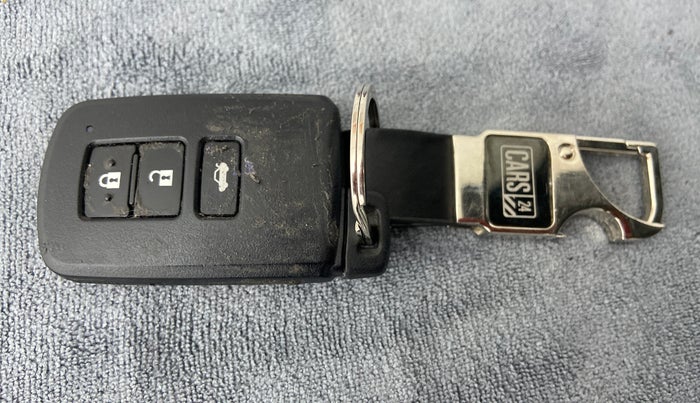 2018 Toyota Corolla Altis VL AT, Petrol, Automatic, 66,349 km, Key Close Up