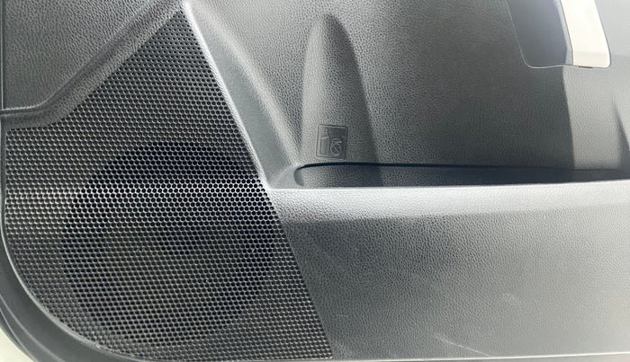 2018 Toyota Corolla Altis VL AT, Petrol, Automatic, 66,349 km, Speaker