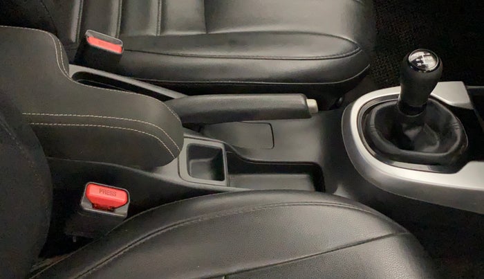 2018 Honda WR-V 1.2L I-VTEC VX MT, CNG, Manual, 71,665 km, Gear Lever