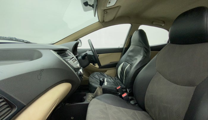 2013 Hyundai Eon MAGNA +, Petrol, Manual, 1,00,365 km, Right Side Front Door Cabin