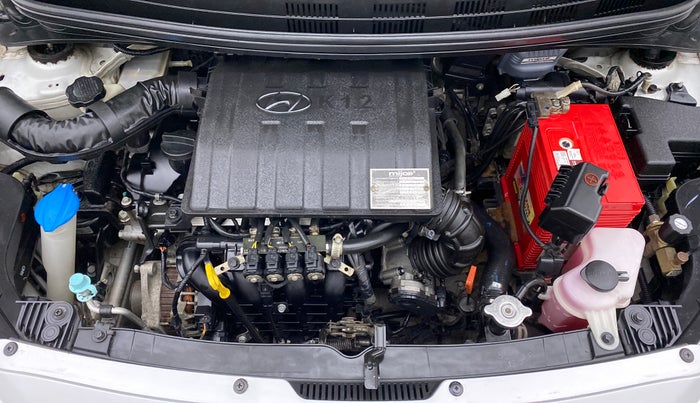 2017 Hyundai Grand i10 SPORTZ (O) 1.2 AT VTVT, CNG, Automatic, 92,144 km, Open Bonet