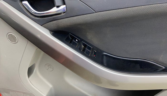 2019 Tata NEXON XZ PLUS DIESEL, Diesel, Manual, 75,785 km, Driver Side Door Panels Control