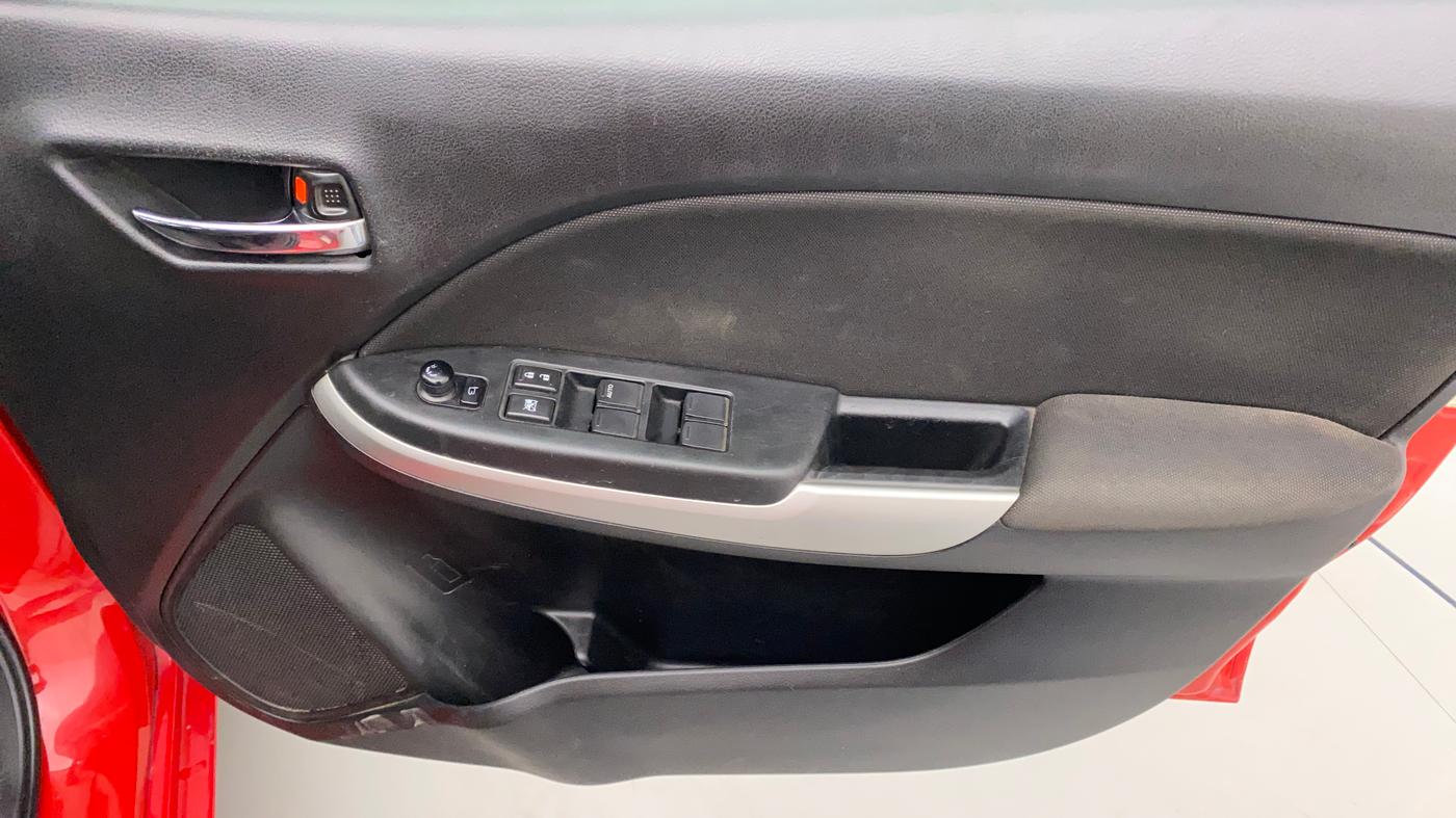 2017 Maruti Baleno ALPHA PETROL 1.2, CNG, Manual, 89,631 km, Driver Side Door Panels Control