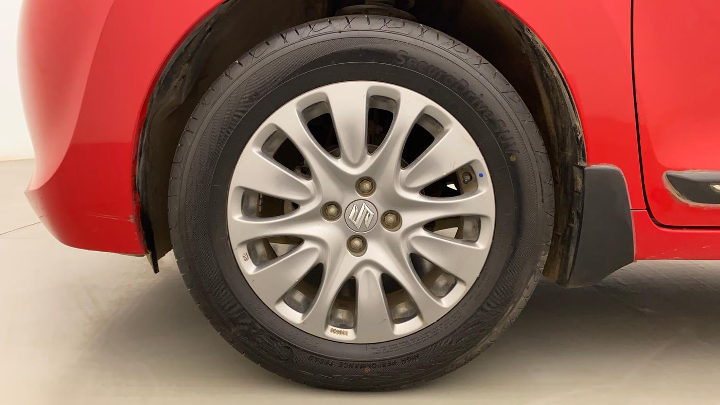 2017 Maruti Baleno ALPHA PETROL 1.2, CNG, Manual, 89,631 km, Left Front Wheel