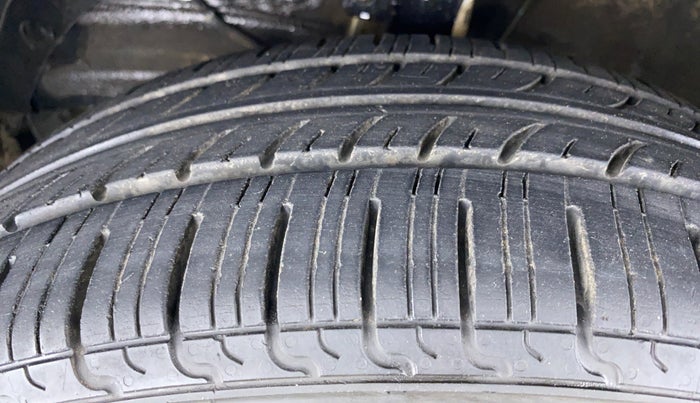2019 Maruti Baleno DELTA 1.2 K12, Petrol, Manual, 32,407 km, Left Front Tyre Tread