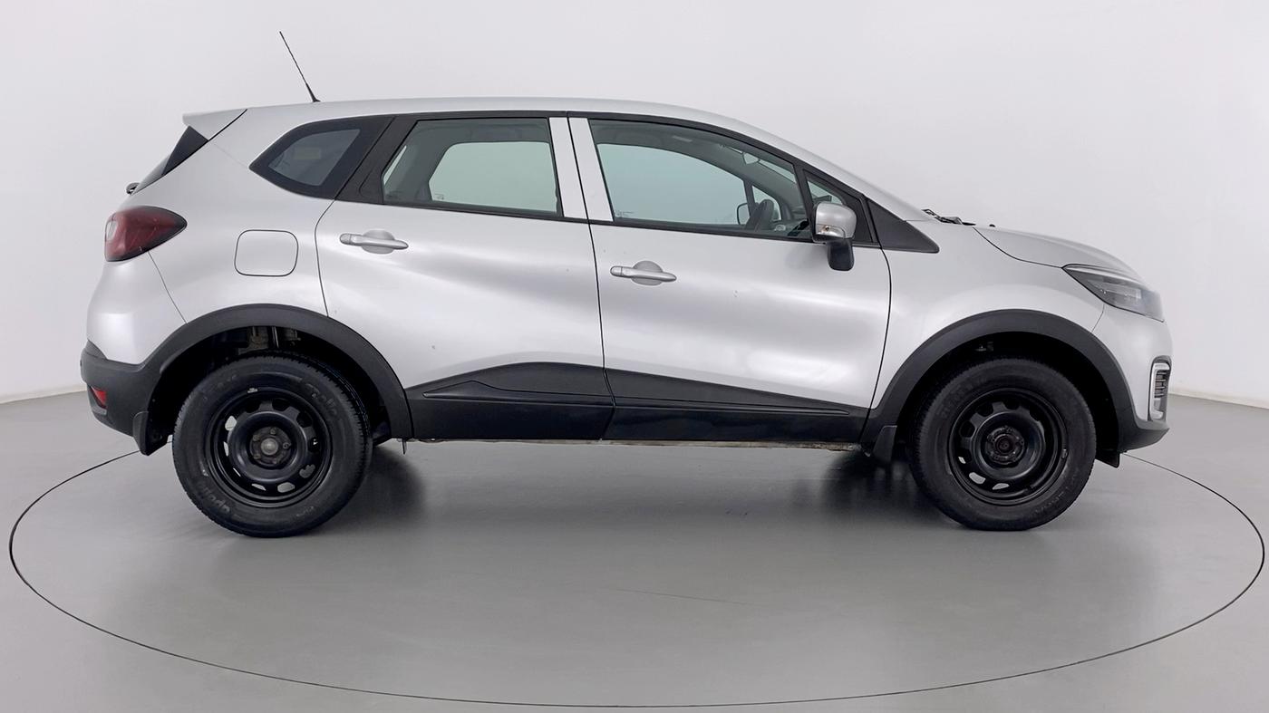2018 Renault Captur RXE PETROL MT, Petrol, Manual, 28,702 km, Right Side View