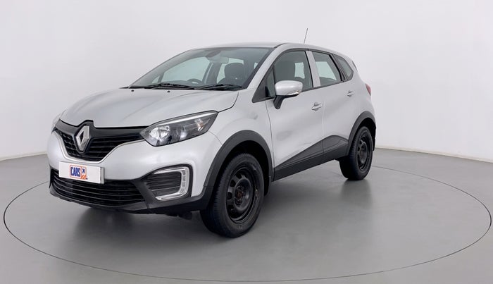 2018 Renault Captur RXE PETROL MT, Petrol, Manual, 28,702 km, Left Front Diagonal