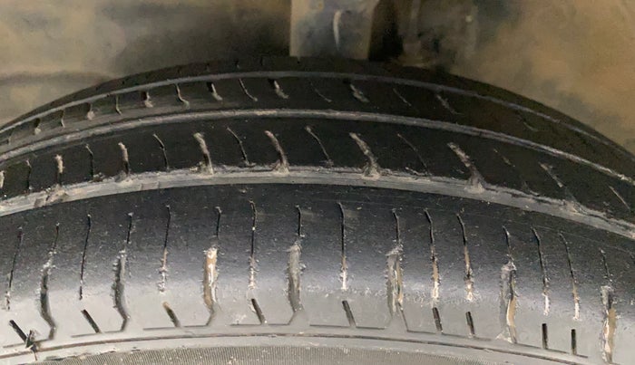 2012 Maruti Wagon R 1.0 LXI, Petrol, Manual, 89,601 km, Left Front Tyre Tread