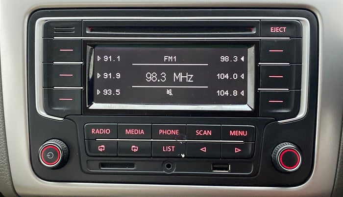 2014 Volkswagen Vento HIGHLINE PETROL AT, Petrol, Automatic, 42,765 km, Infotainment System