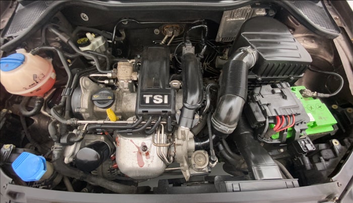 2014 Volkswagen Vento HIGHLINE PETROL AT, Petrol, Automatic, 42,765 km, Open Bonet