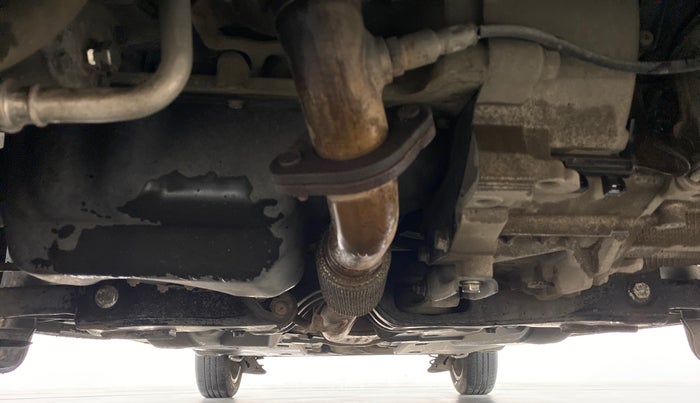 2014 Volkswagen Vento HIGHLINE PETROL AT, Petrol, Automatic, 42,765 km, Front Underbody