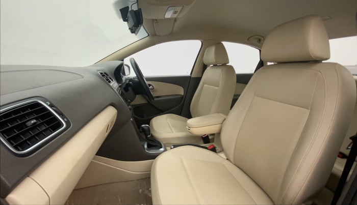 2014 Volkswagen Vento HIGHLINE PETROL AT, Petrol, Automatic, 42,765 km, Right Side Front Door Cabin