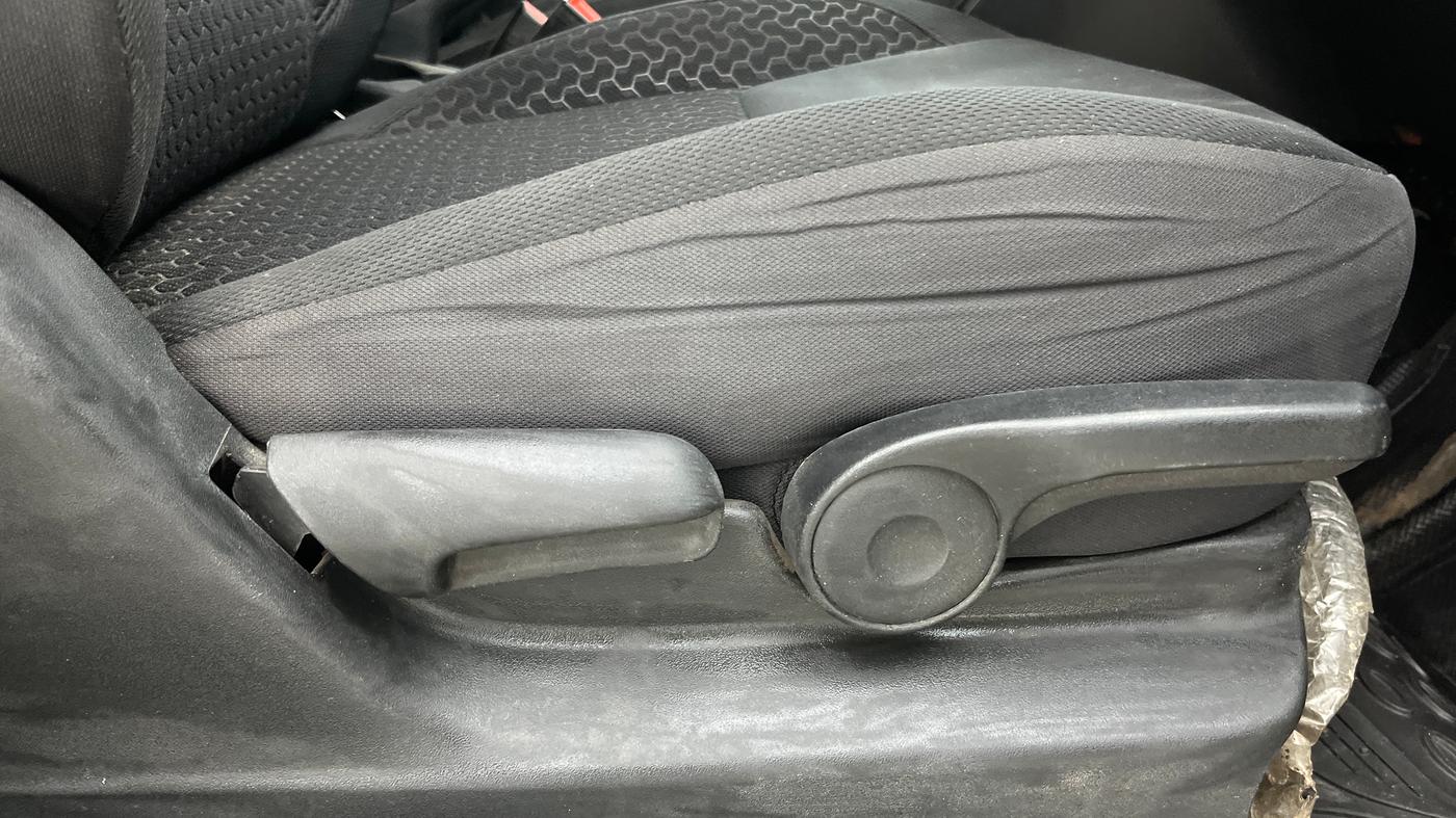 2020 Maruti Vitara Brezza ZDI, Diesel, Manual, 68,766 km, Driver Side Adjustment Panel