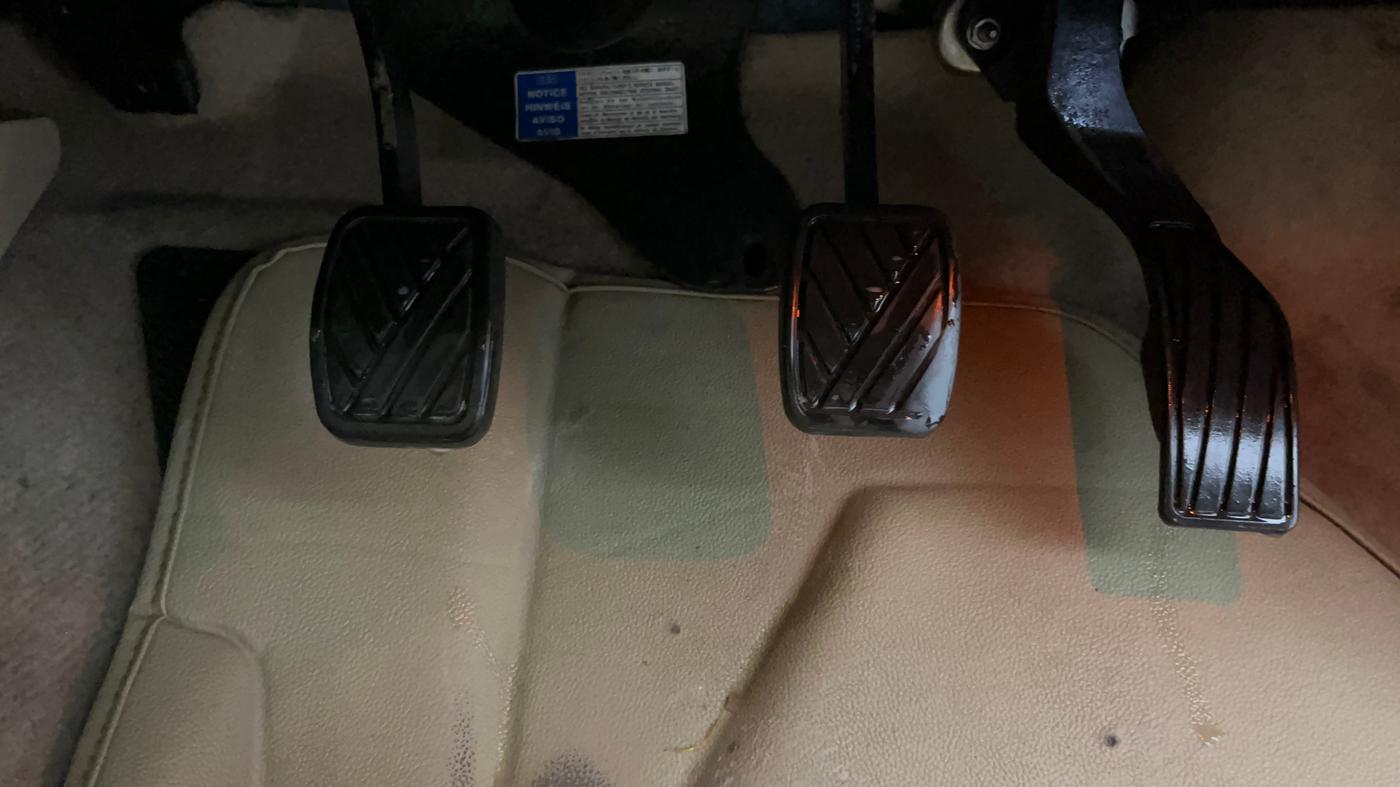 2014 Maruti Ciaz ZXI, Petrol, Manual, 76,034 km, Pedals