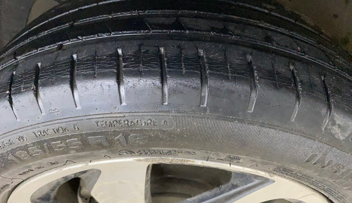 2023 Toyota Glanza G AMT, Petrol, Automatic, 82,764 km, Left Front Tyre Tread