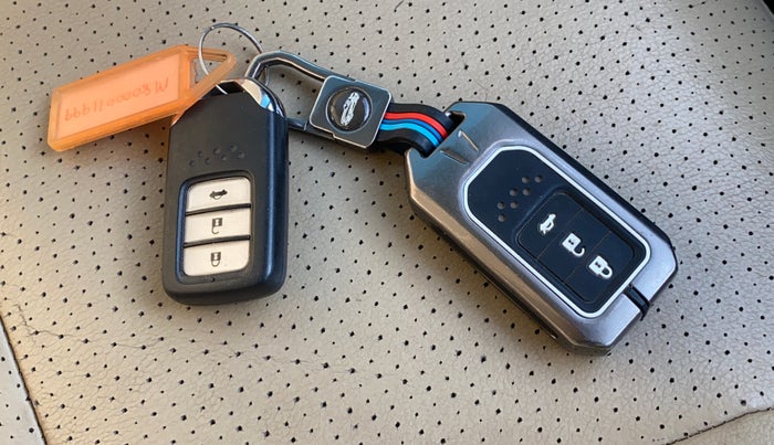 2018 Honda City 1.5L I-VTEC ZX CVT, CNG, Automatic, 57,304 km, Key Close Up