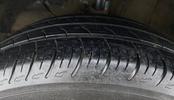 2019 Maruti Baleno DELTA PETROL 1.2, Petrol, Manual, 15,650 km, Left Front Tyre Tread