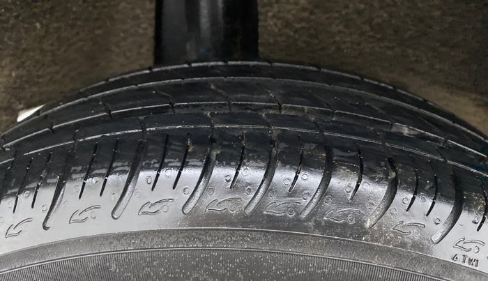 2019 Maruti Baleno DELTA PETROL 1.2, Petrol, Manual, 15,650 km, Right Rear Tyre Tread