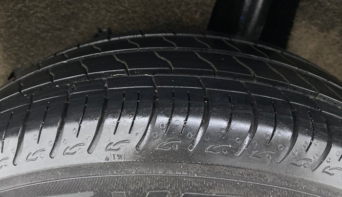 2019 Maruti Baleno DELTA PETROL 1.2, Petrol, Manual, 15,650 km, Left Rear Tyre Tread