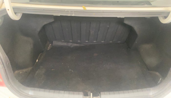 2016 Hyundai Xcent S 1.2, Petrol, Manual, 64,637 km, Boot Inside