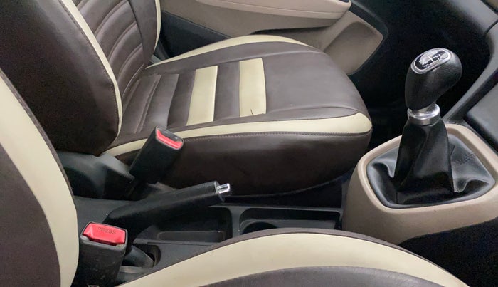 2016 Hyundai Xcent S 1.2, Petrol, Manual, 64,637 km, Gear Lever