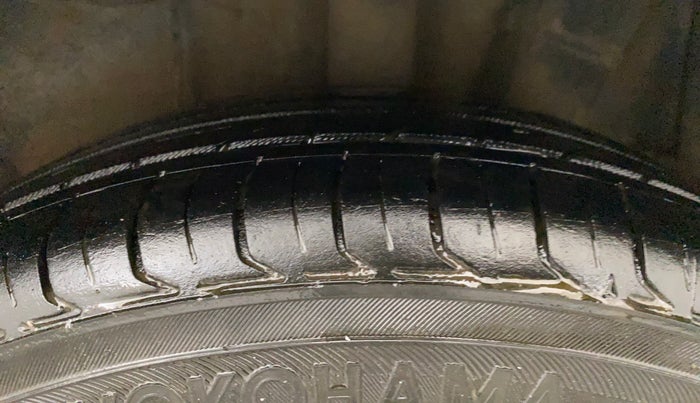 2016 Hyundai Xcent S 1.2, Petrol, Manual, 64,637 km, Left Rear Tyre Tread