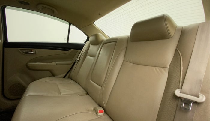 2016 Maruti Ciaz ZXI+, Petrol, Manual, 94,136 km, Right Side Rear Door Cabin