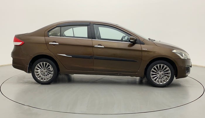 2016 Maruti Ciaz ZXI+, Petrol, Manual, 94,136 km, Right Side View
