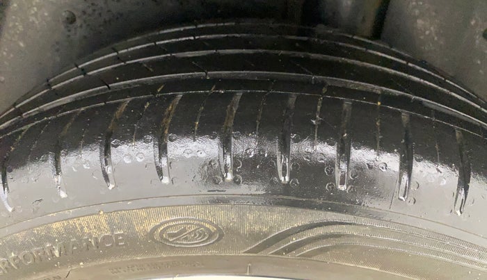 2022 MG HECTOR PLUS SHARP 1.5 PETROL TURBO CVT 6-STR, Petrol, Automatic, 36,197 km, Left Rear Tyre Tread