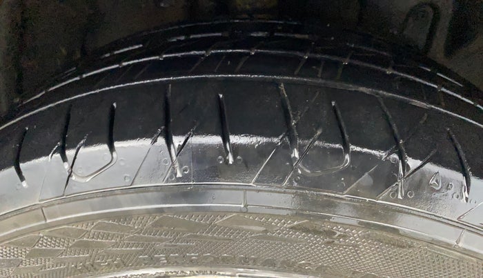 2014 Ford Ecosport TITANIUM 1.5L PETROL, Petrol, Manual, 62,861 km, Right Front Tyre Tread