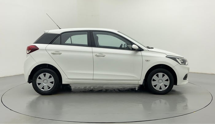 2015 Hyundai Elite i20 MAGNA 1.4 CRDI, Diesel, Manual, 71,570 km, Right Side