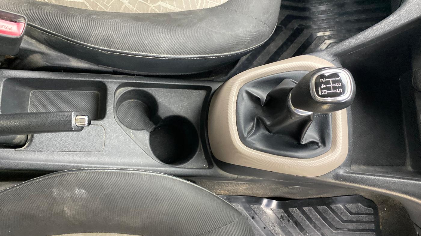 2015 Hyundai Grand i10 ASTA (O) 1.2 KAPPA VTVT, Petrol, Manual, 46,492 km, Gear Lever