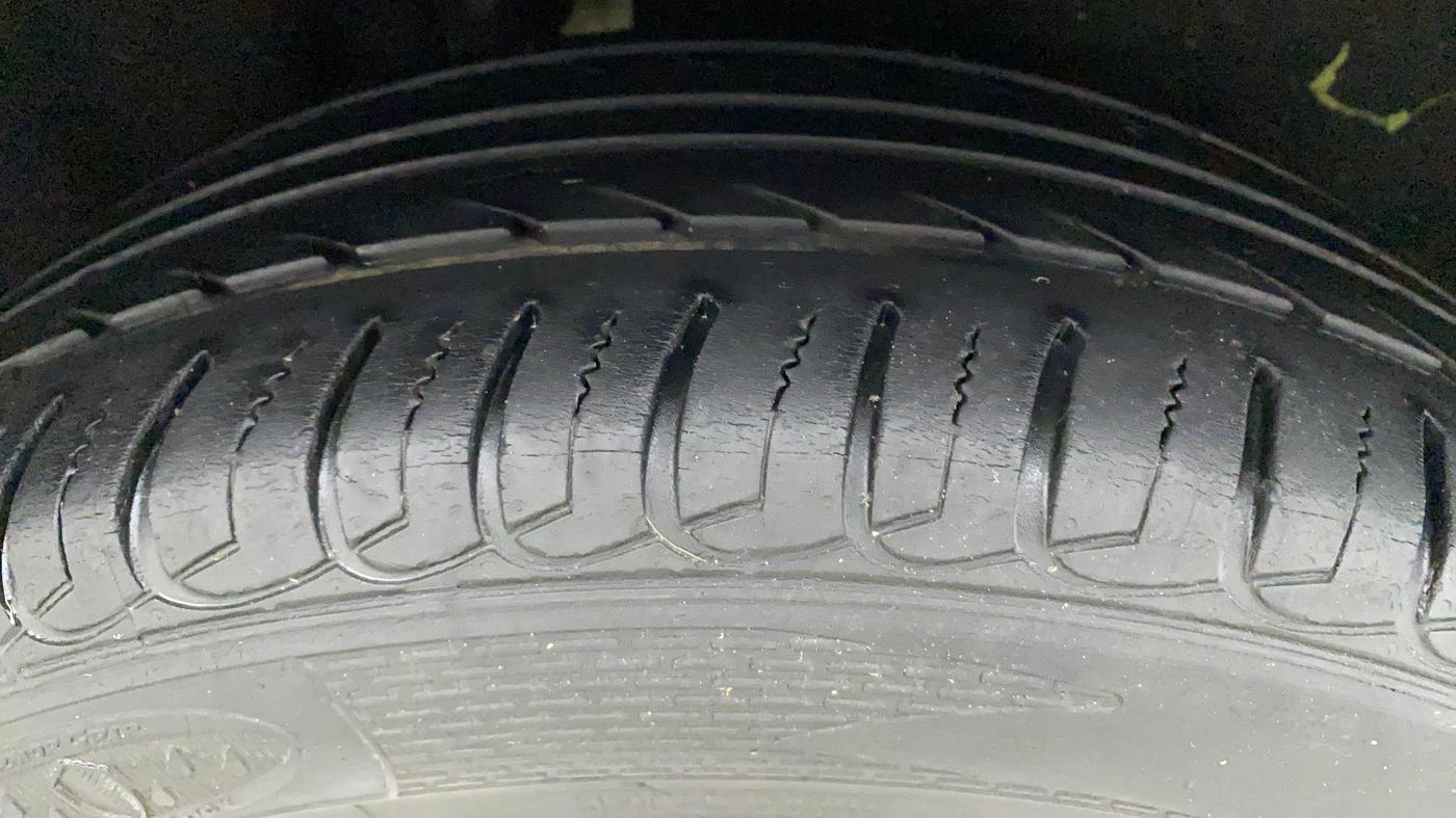 2019 Ford Ecosport TITANIUM 1.5L PETROL, Petrol, Manual, 21,220 km, Right Rear Tyre Tread