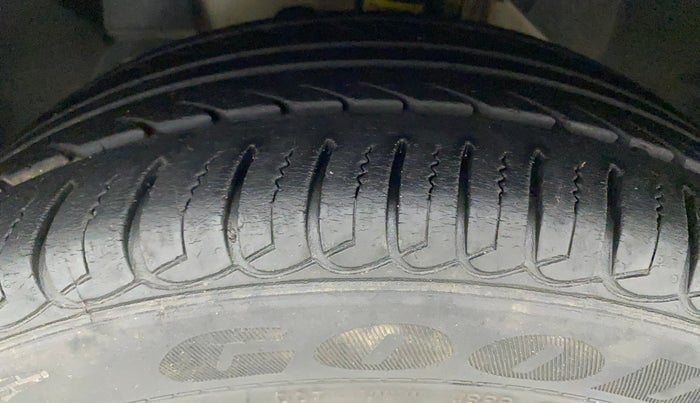 2019 Ford Ecosport TITANIUM 1.5L PETROL, Petrol, Manual, 21,220 km, Left Front Tyre Tread