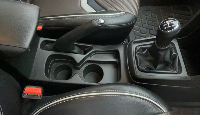 2021 Toyota URBAN CRUISER PREMIUM MT, Petrol, Manual, 15,976 km, Gear Lever