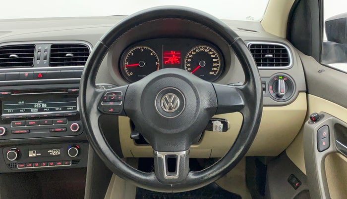 2013 Volkswagen Vento HIGHLINE DIESEL 1.6, Diesel, Manual, 81,635 km, Steering Wheel Close Up
