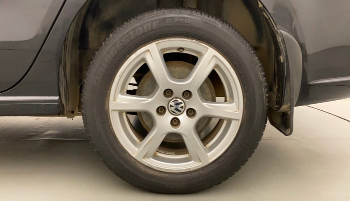2013 Volkswagen Vento HIGHLINE DIESEL 1.6, Diesel, Manual, 81,635 km, Left Rear Wheel