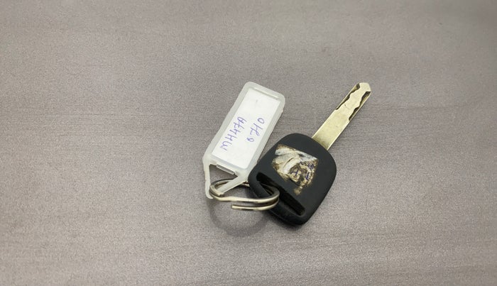 2015 Honda Brio S MT, Petrol, Manual, 29,301 km, Key Close Up