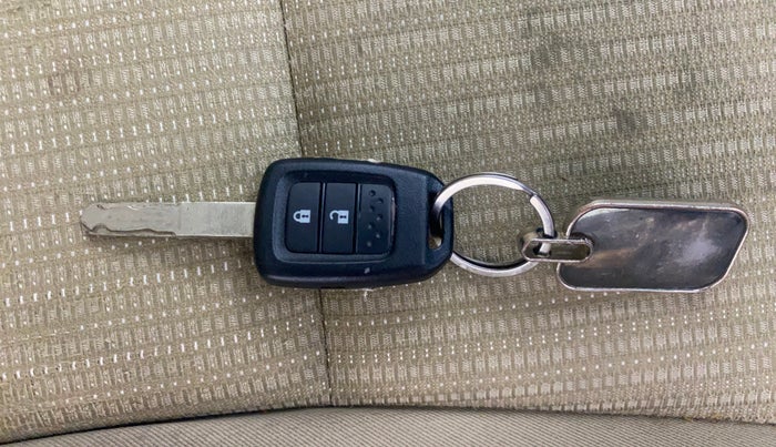 2018 Honda Jazz 1.2L I-VTEC V CVT, Petrol, Automatic, 48,610 km, Key Close Up