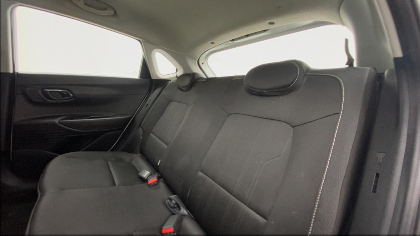 2021 Hyundai NEW I20 MAGNA 1.5 MT, Diesel, Manual, 11,726 km, Right Side Rear Door Cabin
