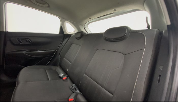 2021 Hyundai NEW I20 MAGNA 1.5 MT, Diesel, Manual, 11,726 km, Right Side Rear Door Cabin