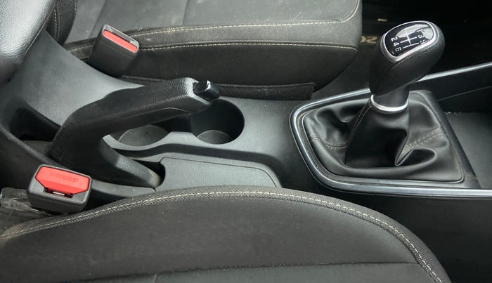 2021 Hyundai NEW I20 MAGNA 1.5 MT, Diesel, Manual, 11,726 km, Gear Lever